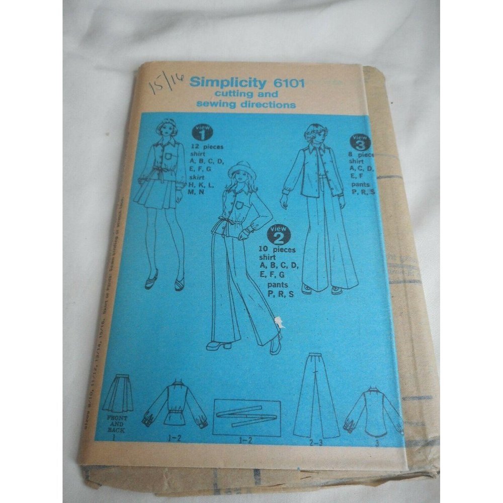Vintage 1970s Simplicity Size 15/16 6101 outfit